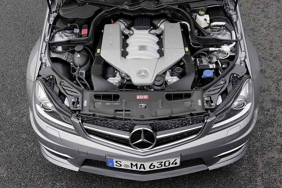  Mercedes-Benz C63T AMG 2012 года  (фото 2 из 11)